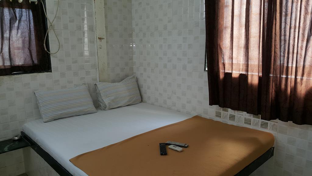 Hotel Al Mehraj Bombay Extérieur photo