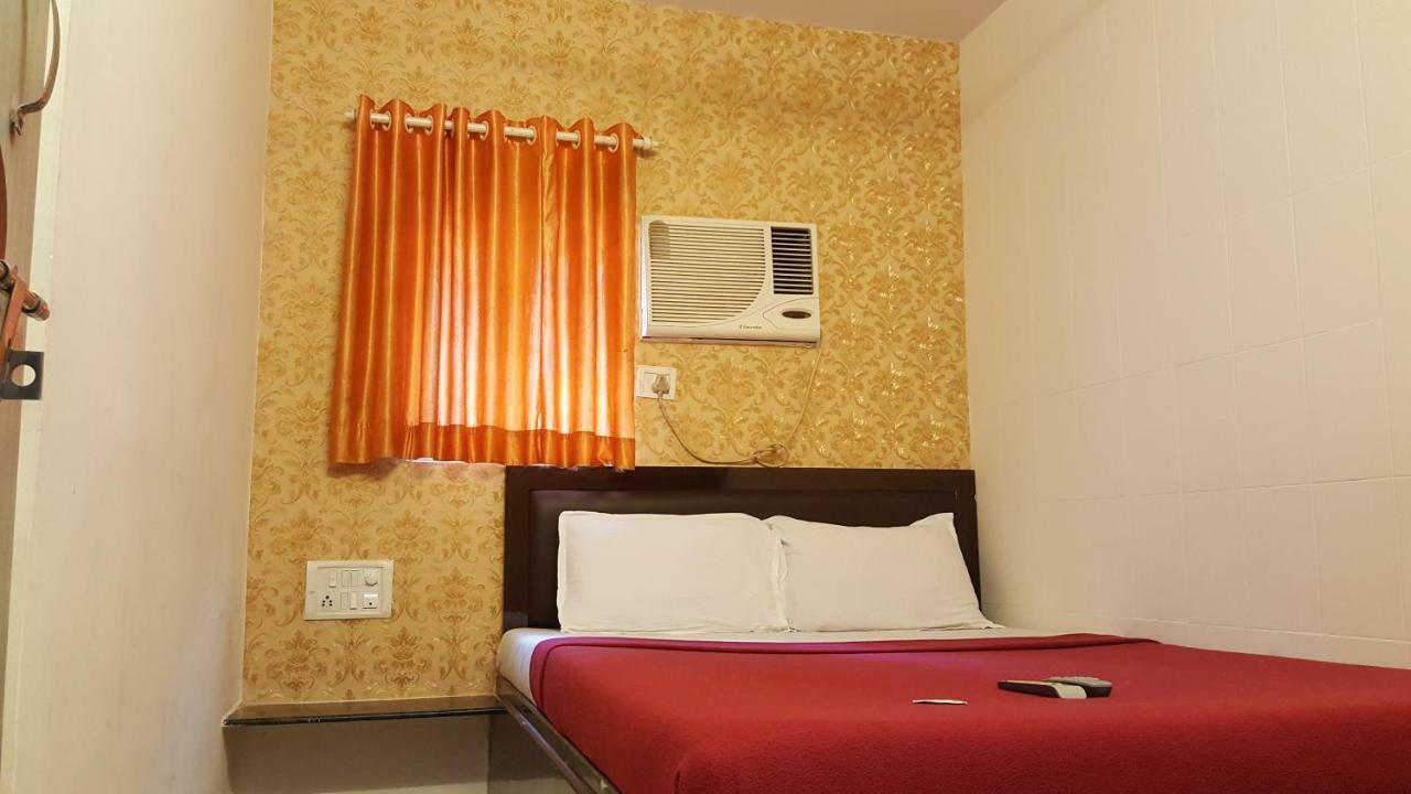 Hotel Al Mehraj Bombay Extérieur photo